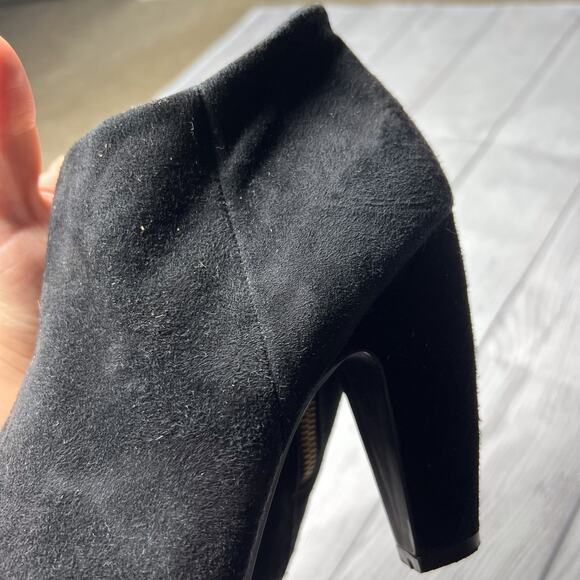 Steve Madden Black Heeled Ankle Boots Booties Leather Suede Gold Zip Sz 8.5M - Picture 4 of 11